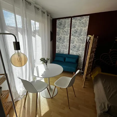 Cosy - Et Suquet カンヌ